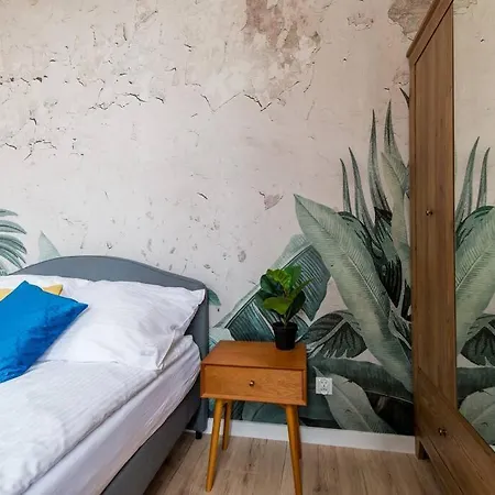 Cozy, Small Studio.great Location / Mala Kawalerka 公寓
