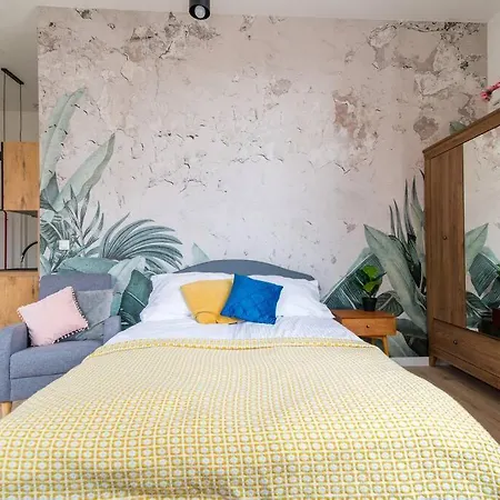Cozy, Small Studio.great Location / Mala Kawalerka * 什切青