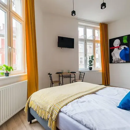 公寓 Cozy, Small Studio.great Location / Mala Kawalerka *