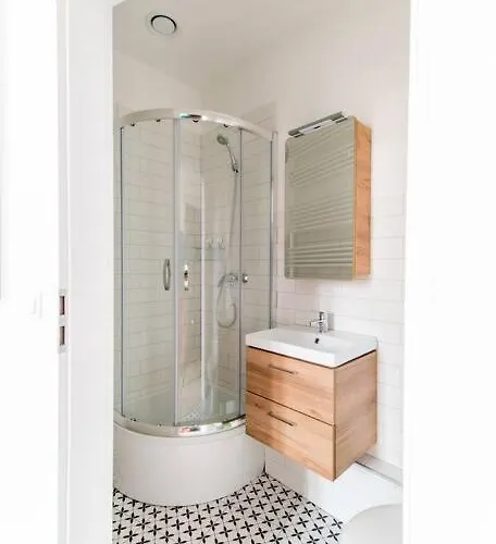 Cozy, Small Studio.great Location / Mala Kawalerka Apartment *